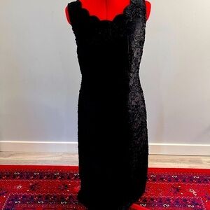 1960s Vintage Full Length Scalloped Neck Silk Ribbon Dress invisible zip Size M